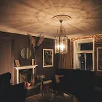 Klimas Apartment *
